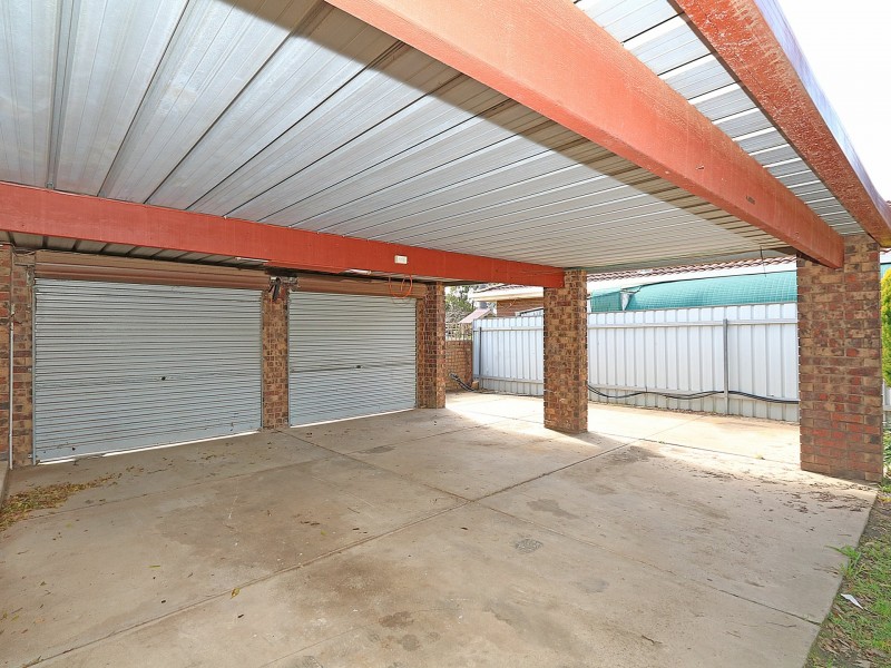 25 Bandera Avenue, Glenfield Park NSW 2650