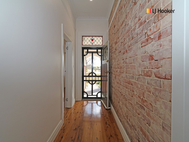 7 Bimbeen Street, Turvey Park NSW 2650