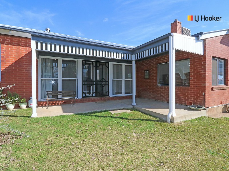 7 Bimbeen Street, Turvey Park NSW 2650