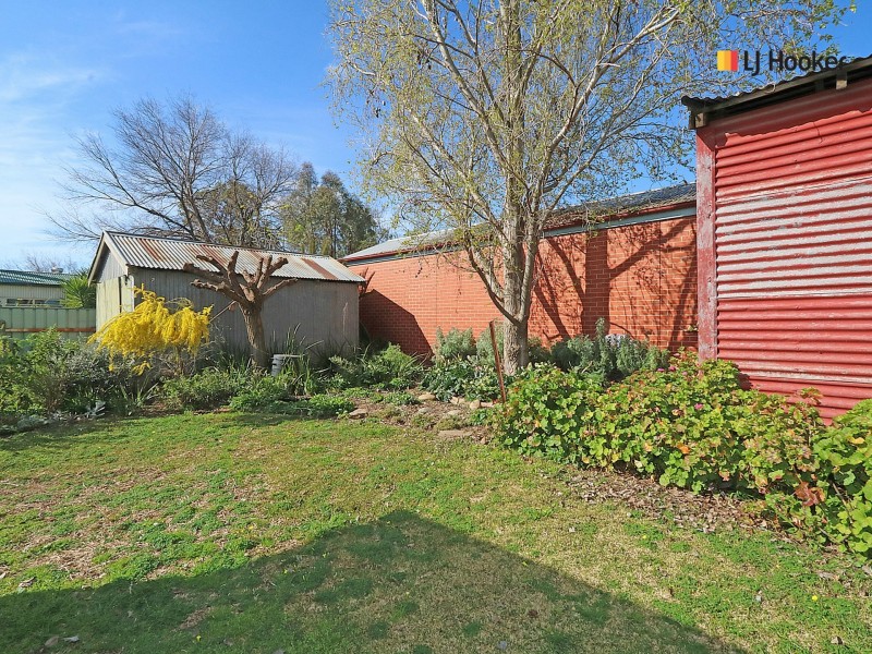 7 Bimbeen Street, Turvey Park NSW 2650