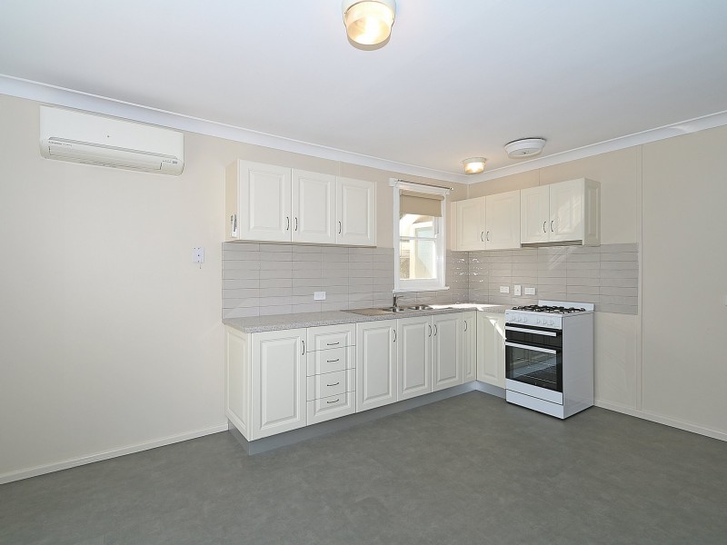 5 Immarna Place, Kooringal NSW 2650