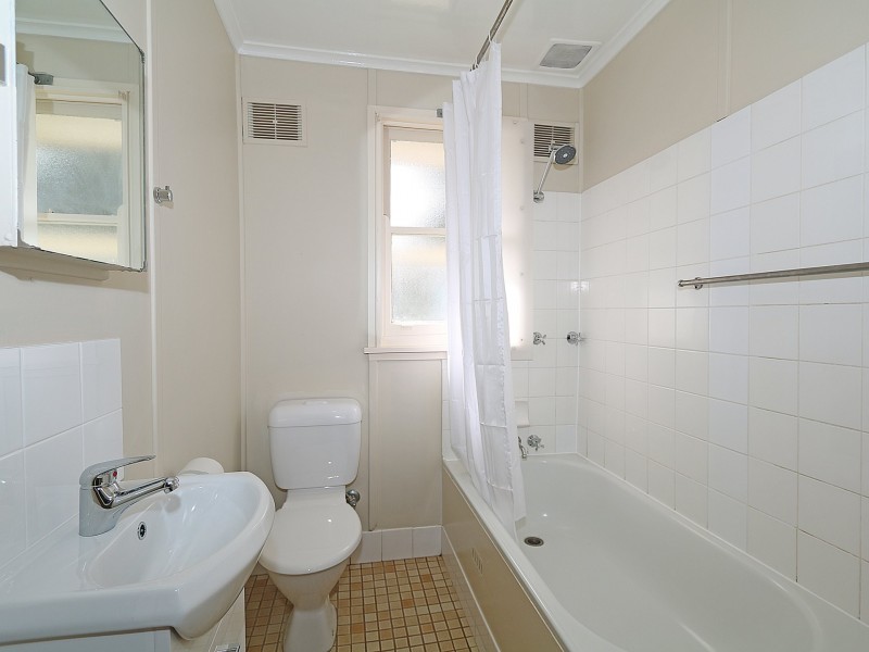 5 Immarna Place, Kooringal NSW 2650