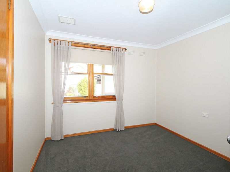 5 Immarna Place, Kooringal NSW 2650