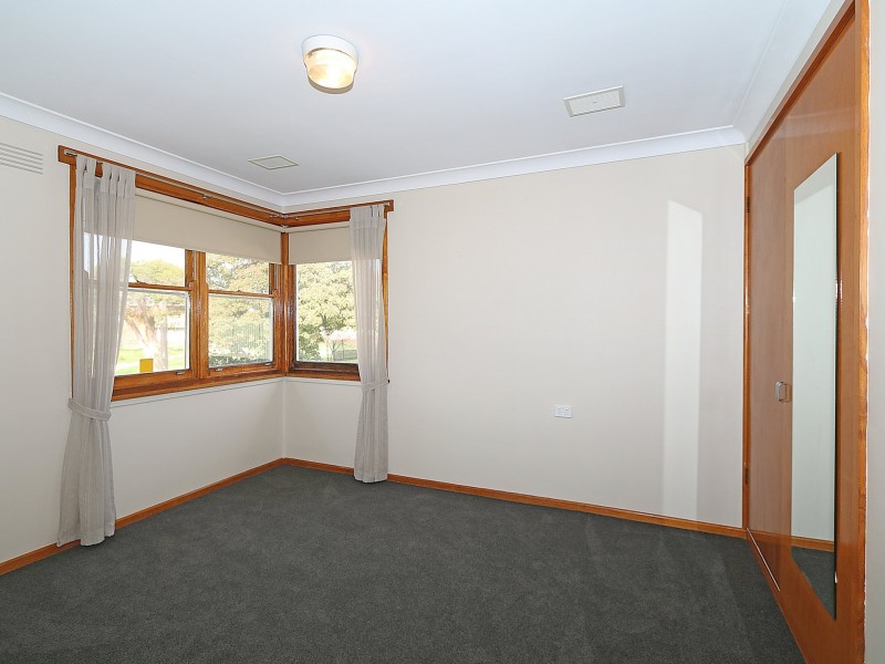 5 Immarna Place, Kooringal NSW 2650