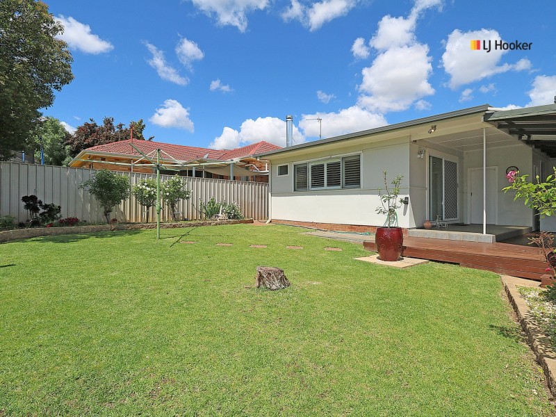3 Ceduna Street, Mount Austin NSW 2650