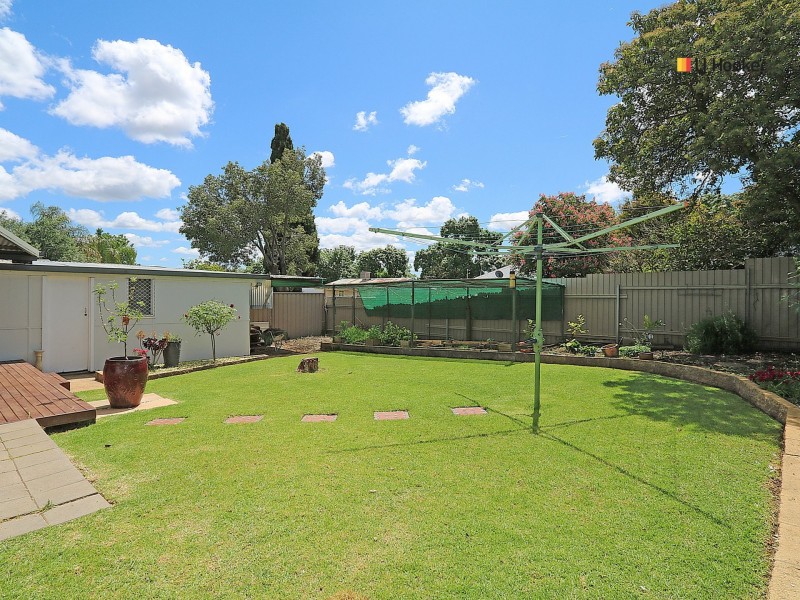 3 Ceduna Street, Mount Austin NSW 2650