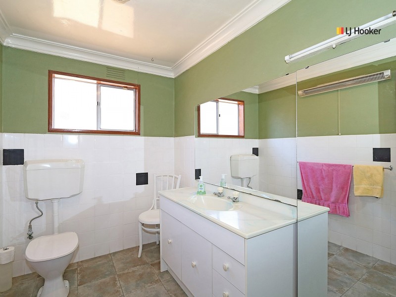 23 Nilma Avenue, Mount Austin NSW 2650