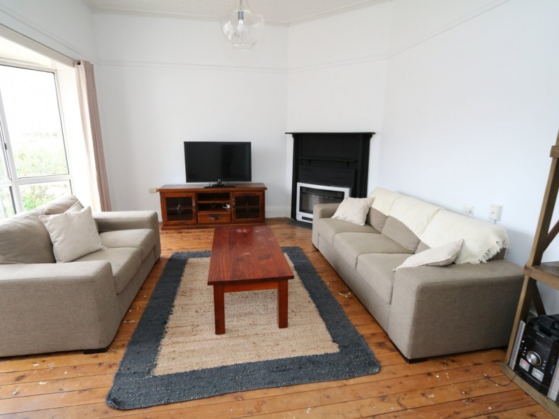 129 Gurwood Street, Wagga Wagga NSW 2650