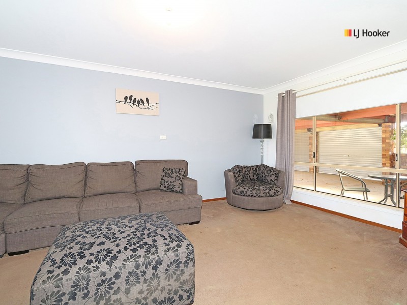 101 Undurra Drive, Glenfield Park NSW 2650