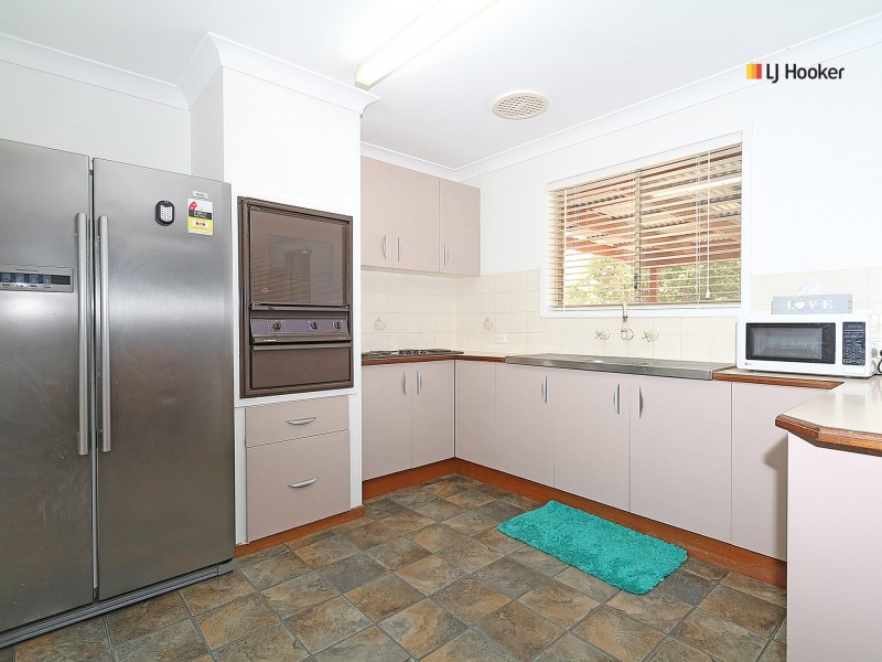 101 Undurra Drive, Glenfield Park NSW 2650
