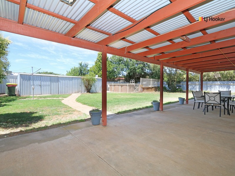 101 Undurra Drive, Glenfield Park NSW 2650