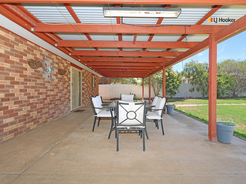 101 Undurra Drive, Glenfield Park NSW 2650