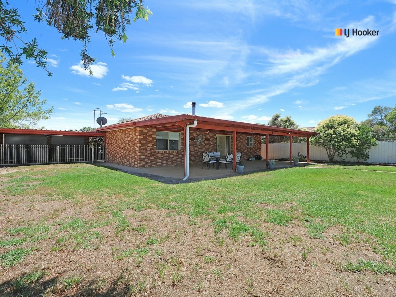 101 Undurra Drive, Glenfield Park NSW 2650