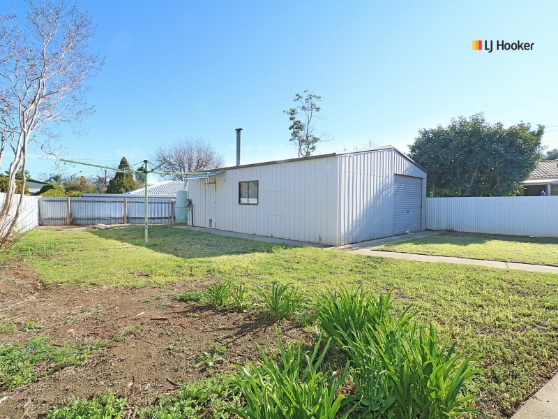 212 Bourke Street, Tolland NSW 2650