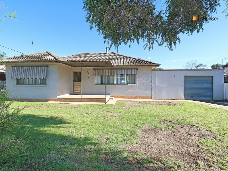 212 Bourke Street, Tolland NSW 2650