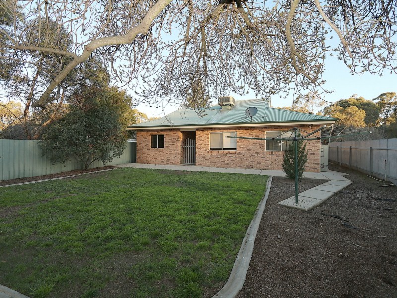 37 Craft Street, Lake Albert NSW 2650