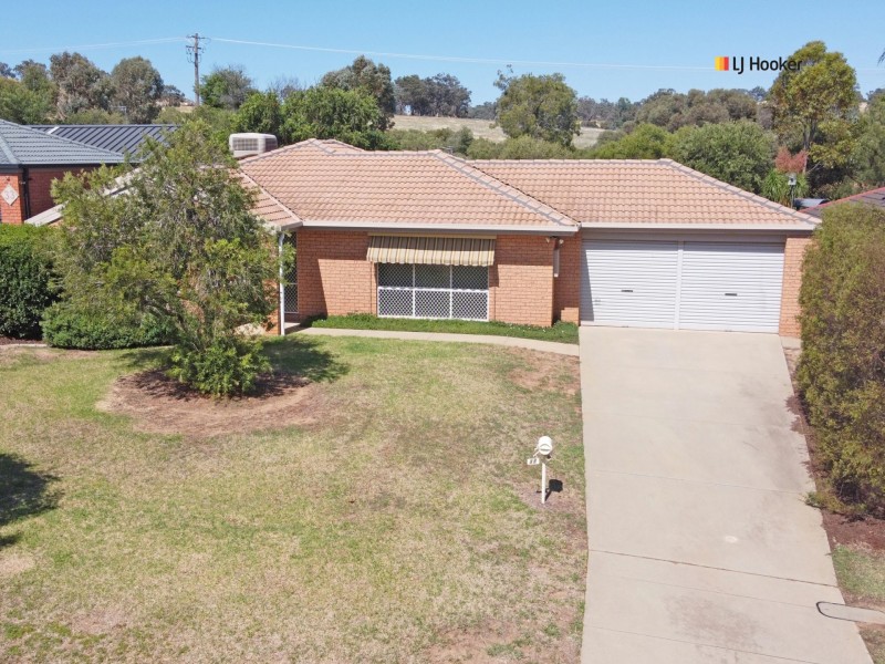 35 Kirrang Avenue, Glenfield Park NSW 2650