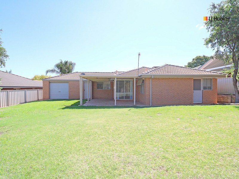 35 Kirrang Avenue, Glenfield Park NSW 2650