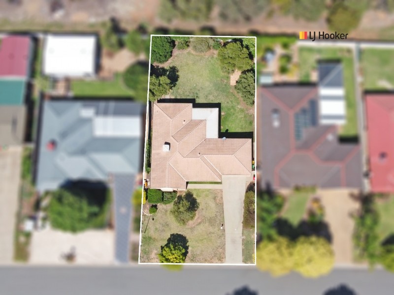 35 Kirrang Avenue, Glenfield Park NSW 2650