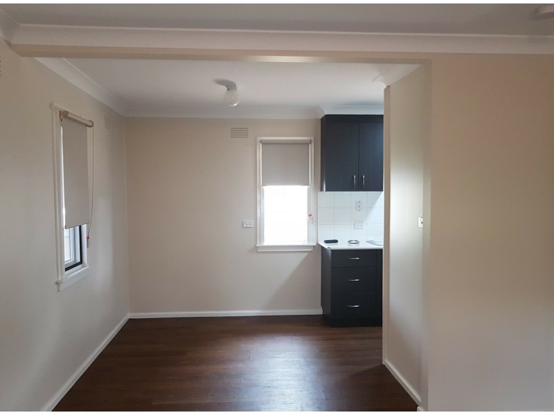32 McKell Avenue, Mount Austin NSW 2650