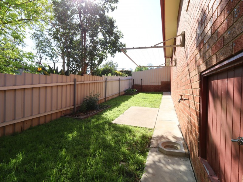 6/2 Kenneally Street, Kooringal NSW 2650
