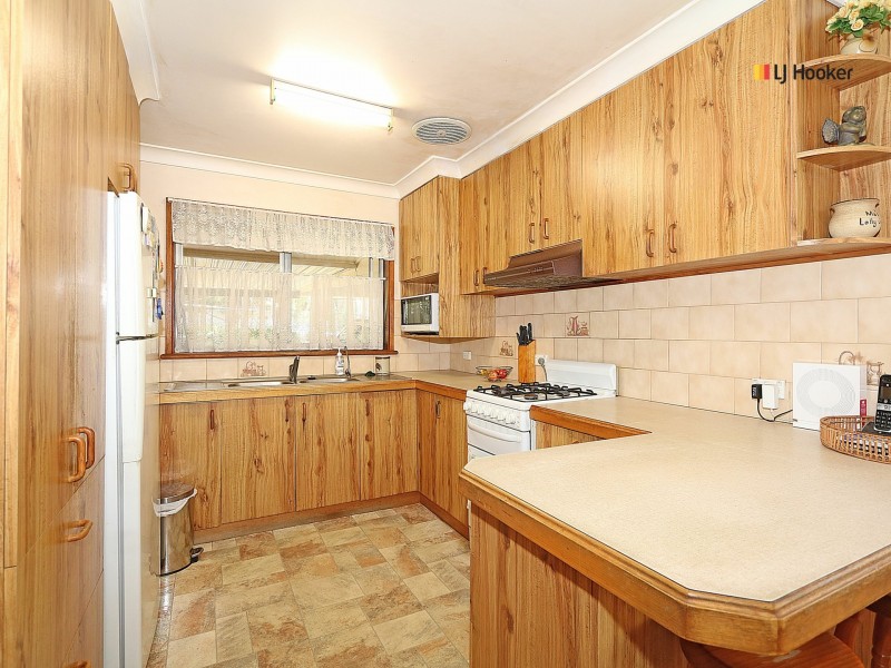 65 Fay Avenue, Kooringal NSW 2650