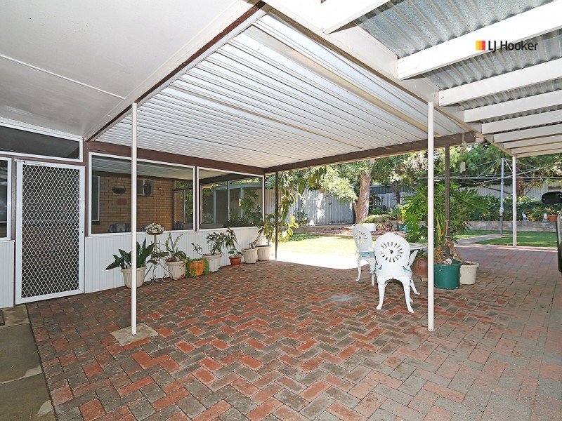 65 Fay Avenue, Kooringal NSW 2650