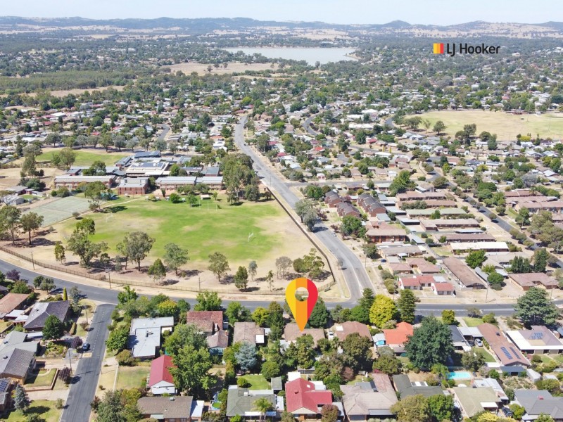 65 Fay Avenue, Kooringal NSW 2650