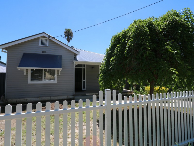 120 Docker Street, Wagga Wagga NSW 2650