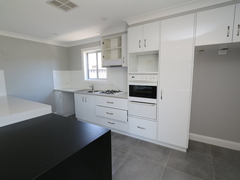120 Docker Street, Wagga Wagga NSW 2650