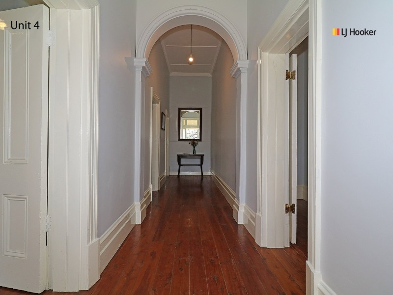 22 Waranga Avenue, Mount Austin NSW 2650