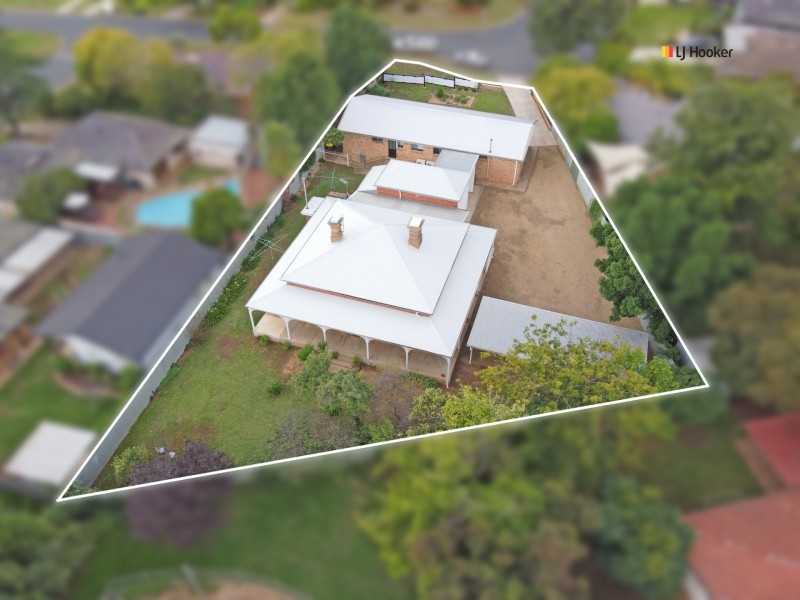 22 Waranga Avenue, Mount Austin NSW 2650