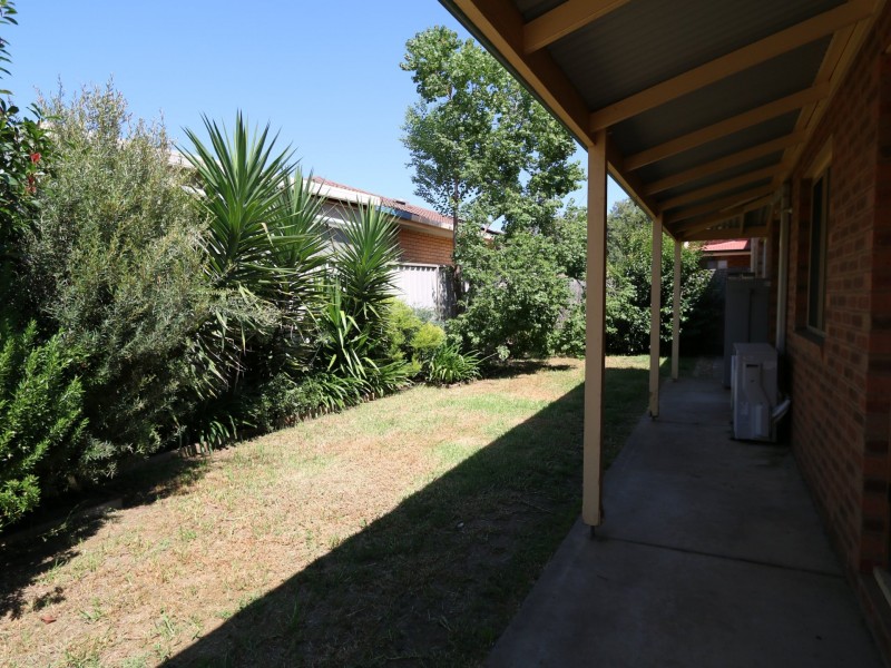 2 Nardoo Street, Glenfield Park NSW 2650