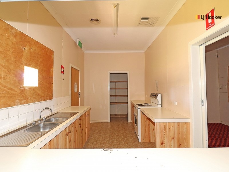 17 Jack Avenve, Mount Austin NSW 2650