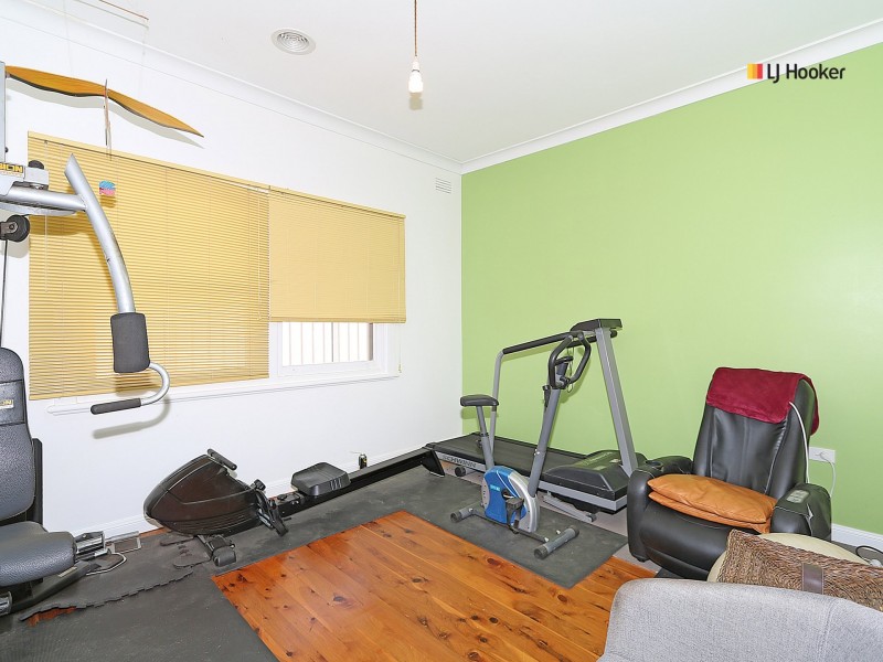 62 Inglis Street, Lake Albert NSW 2650