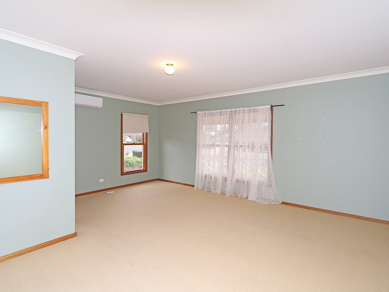 28 Lakehaven Drive, Wagga Wagga NSW 2650