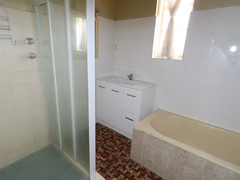 148 Fernleigh Road, Mount Austin NSW 2650