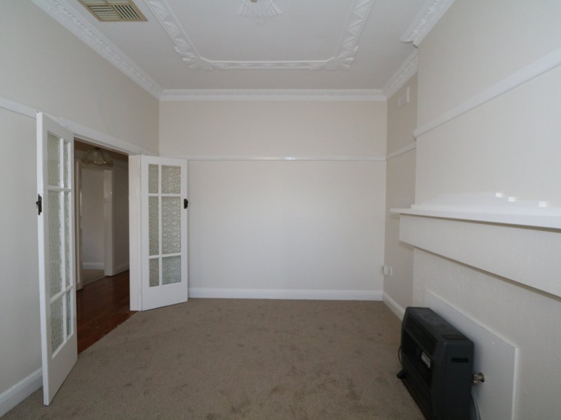 160 Edward Street, Wagga Wagga NSW 2650