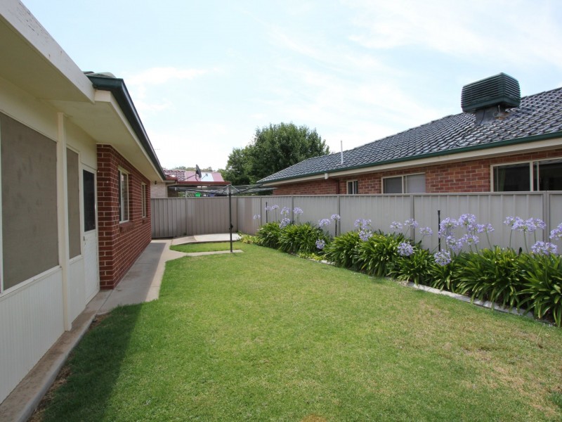 13 Lachlan Place, Tatton NSW 2650