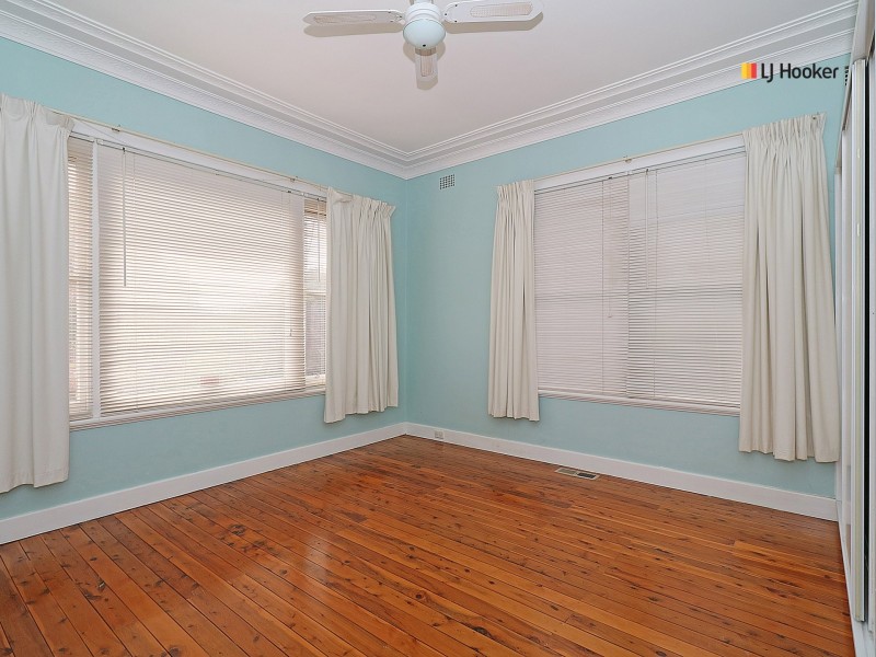 126 Fernleigh Road, Mount Austin NSW 2650