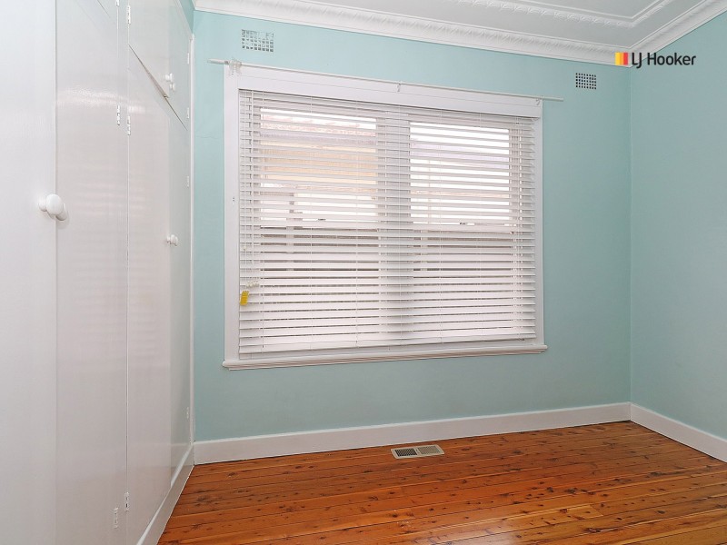 126 Fernleigh Road, Mount Austin NSW 2650