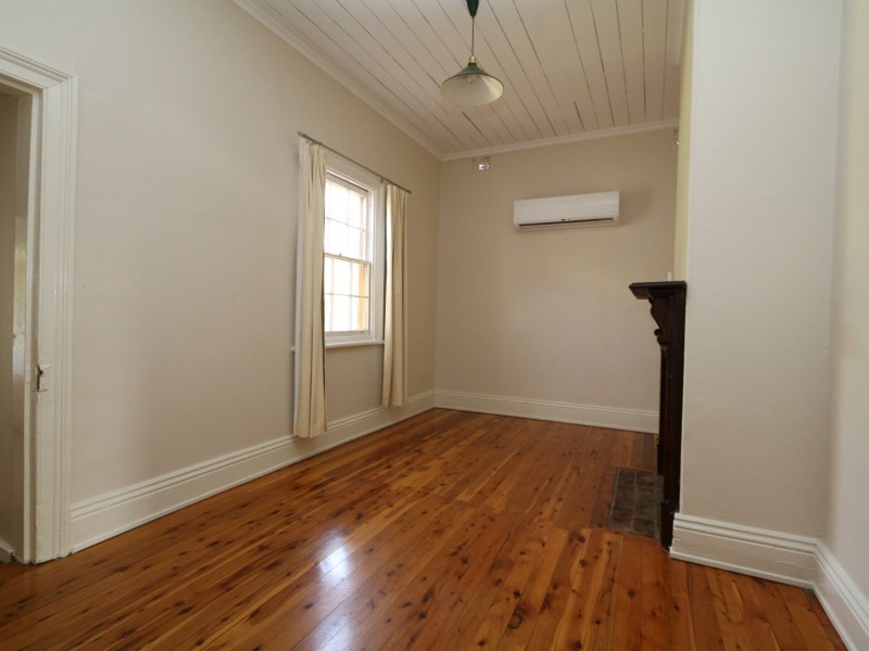 76 Kincaid Street, Wagga Wagga NSW 2650