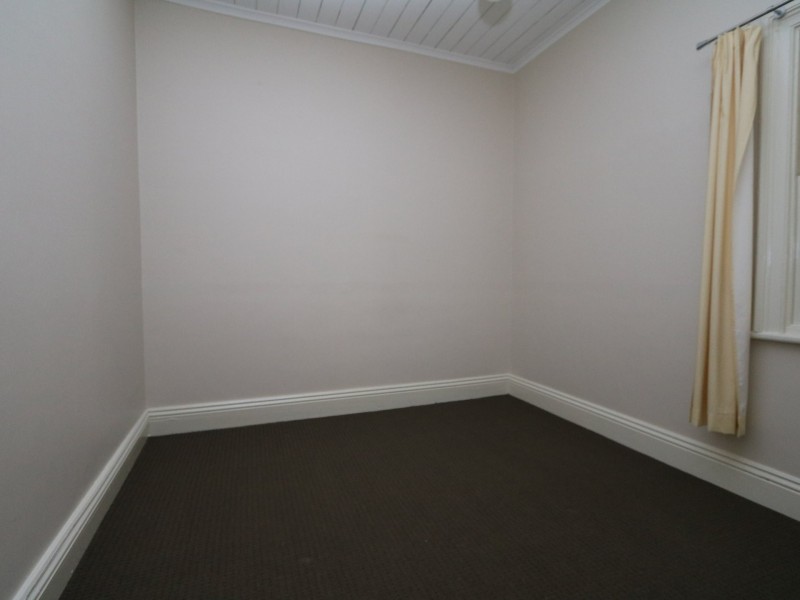 76 Kincaid Street, Wagga Wagga NSW 2650