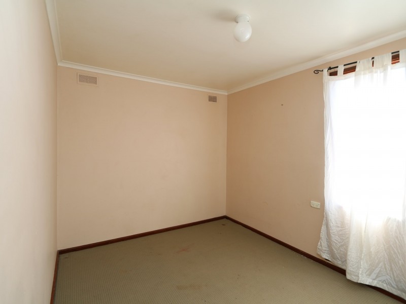34 Bruce Street, Tolland NSW 2650
