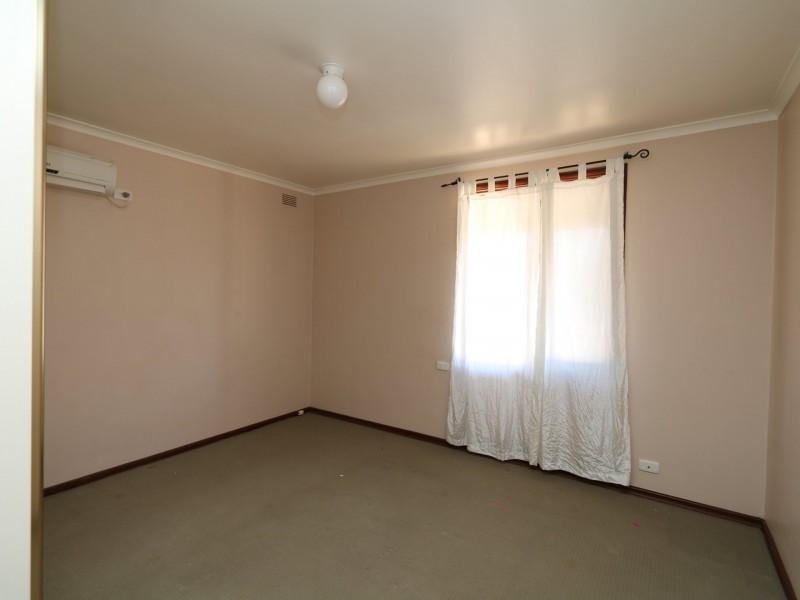34 Bruce Street, Tolland NSW 2650