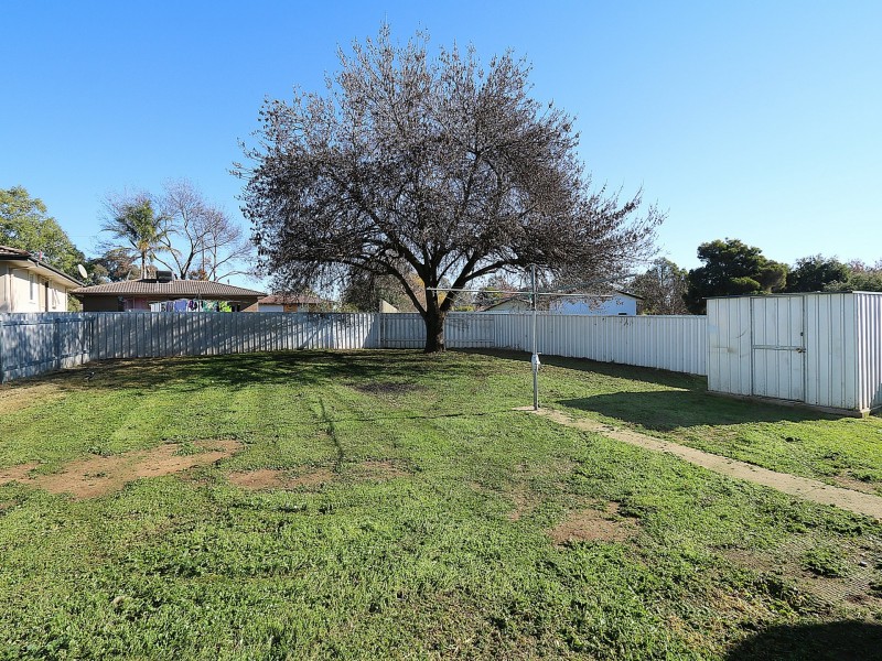 151 Raye Street, Tolland NSW 2650