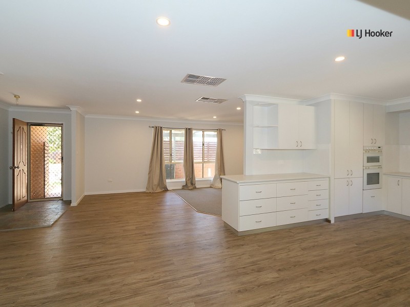 48 Lamilla Street, Glenfield Park NSW 2650