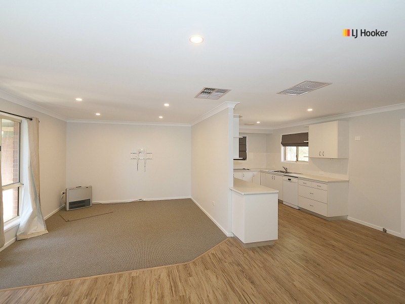 48 Lamilla Street, Glenfield Park NSW 2650