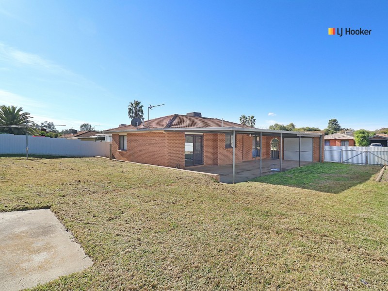 26 Wiradjuri Crescent, Wagga Wagga NSW 2650