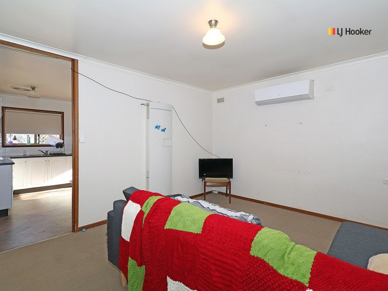 157 Raye Street, Tolland NSW 2650